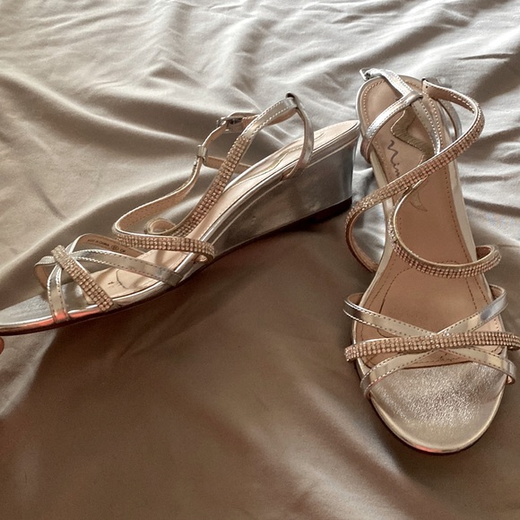 Silver sandals - Picture 2 of 11